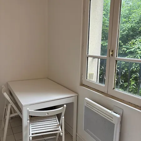 Les Moulineaux Апартаменты
